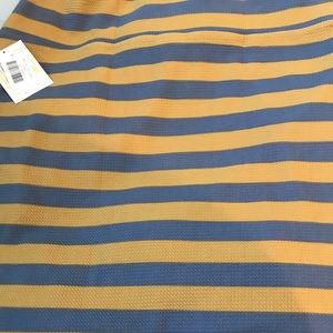 Pencil stretchy skirt